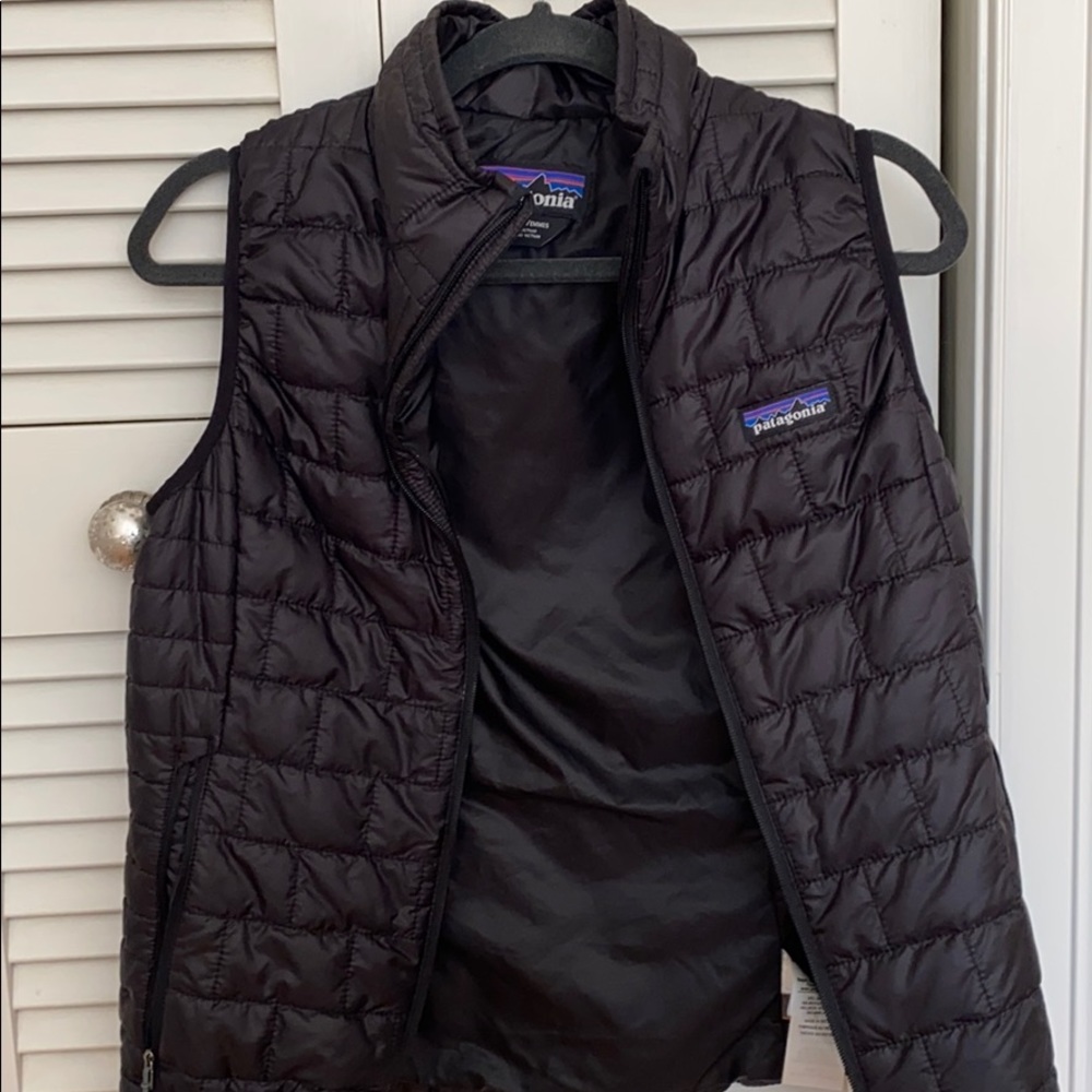 Black Patagonia vest